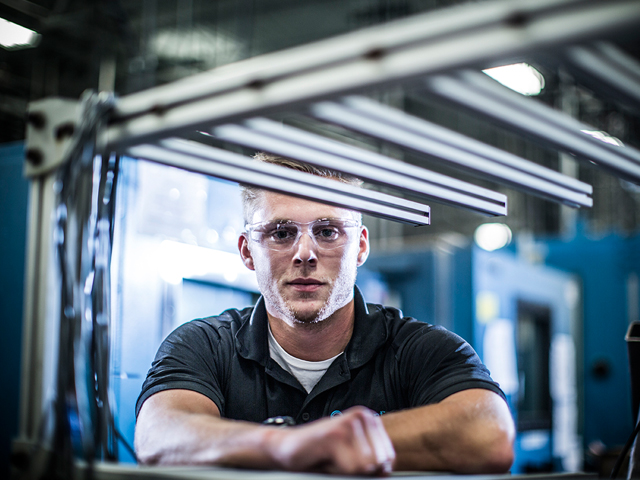 Karriere bei Element