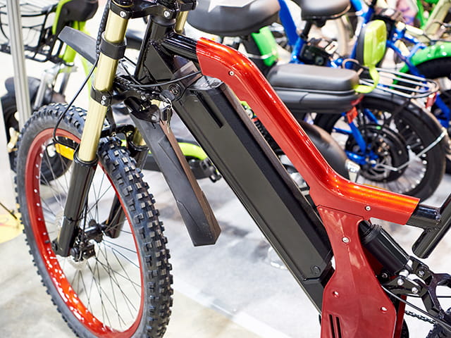 Lithium-ion batteries in e-bikes: Tackling the safety risk with testing