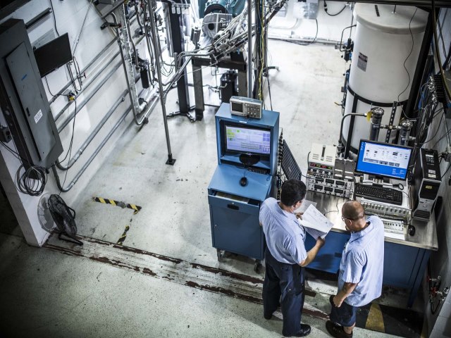 Space Simulation 640 x 480